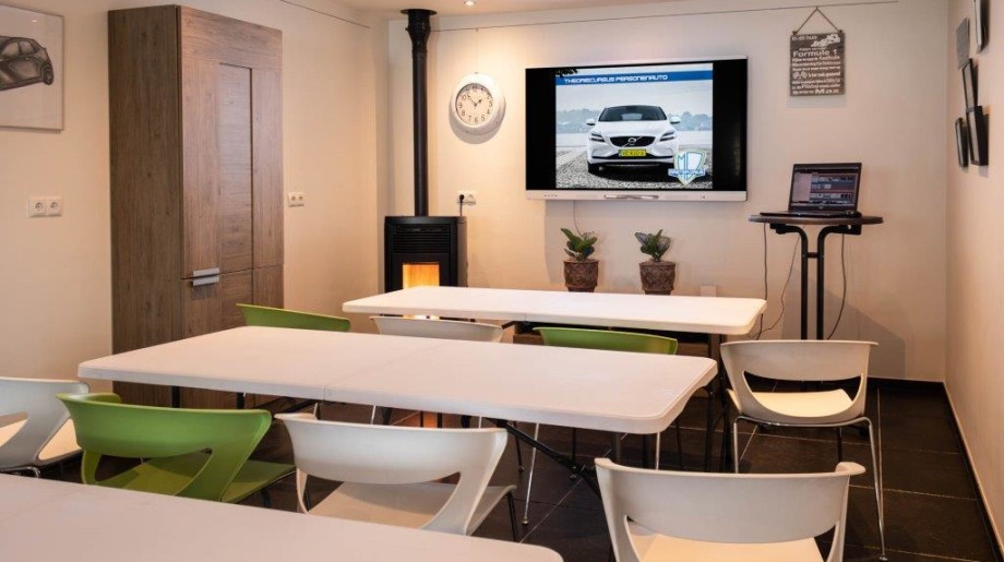 Autorijschool de Toekomst V.O.F. REUSEL afbeelding 4